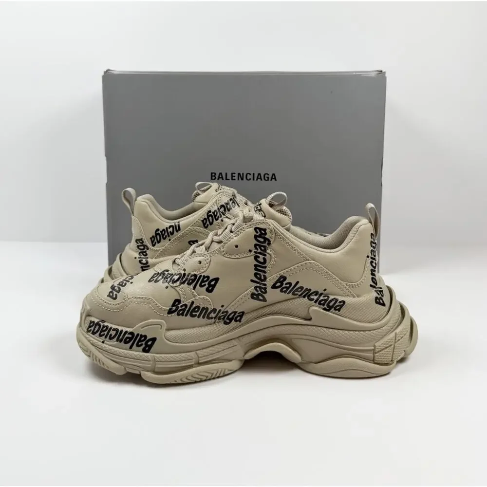 Size 40EU/10W - Balenciaga Triple S Beige Allover Logo NEW! - Picture 6 of 11